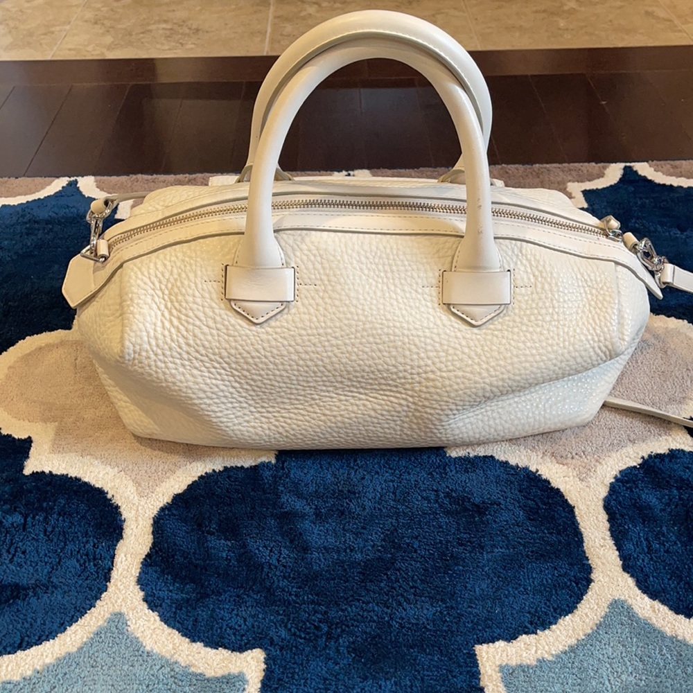 Marc Jacobs Handbag - Picture 4 of 9